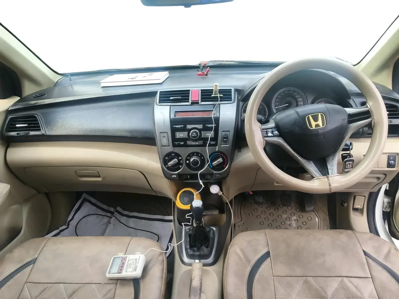 2012 Honda City 1.5L I-VTEC S MT, Petrol, Manual, 1,04,037 km, interior