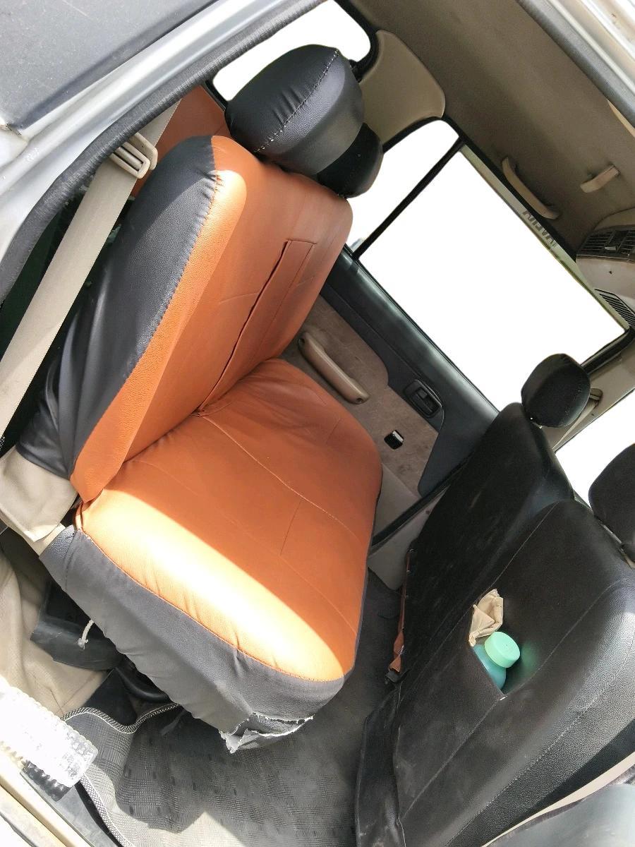 2014 Chevrolet Tavera Neo 3 LS 9 STR, Diesel, Manual, 2,75,934 km, interior