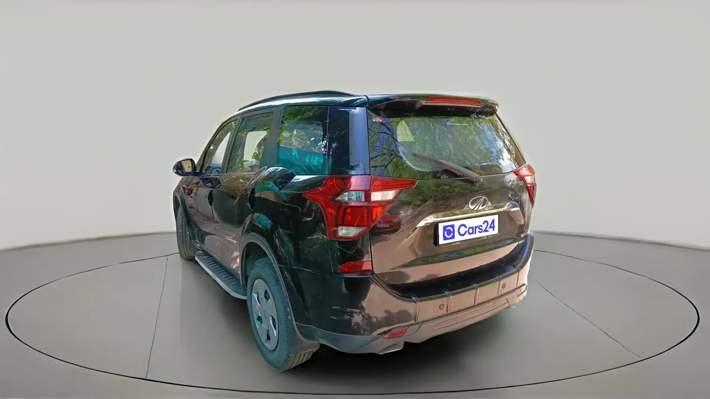 2020 Mahindra XUV500 W7 AT, Diesel, Automatic, 41,306 km, exterior
