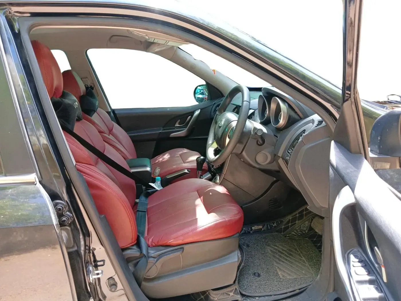 2020 Mahindra XUV500 W7 AT, Diesel, Automatic, 41,306 km, interior
