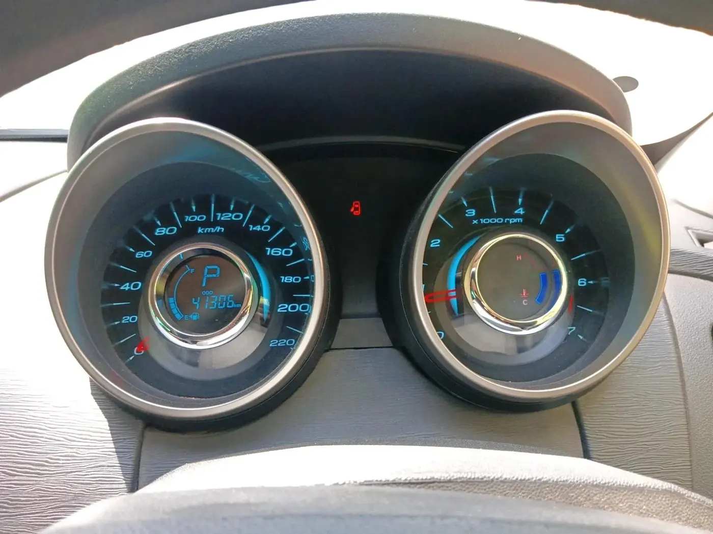 2020 Mahindra XUV500 W7 AT, Diesel, Automatic, 41,306 km, interior