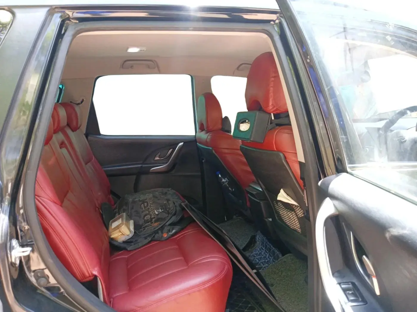 2020 Mahindra XUV500 W7 AT, Diesel, Automatic, 41,306 km, interior
