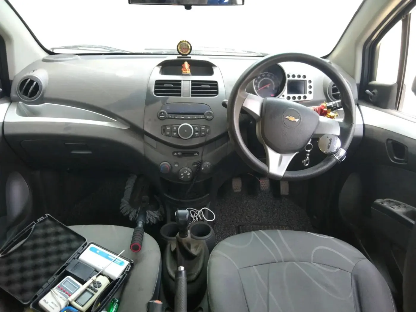 2013 Chevrolet Beat LT PETROL, CNG, Manual, 84,381 km, interior