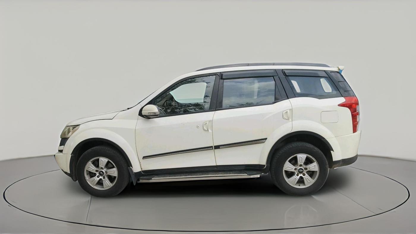 2014 Mahindra XUV500 W8, Diesel, Manual, 74,807 km, exterior