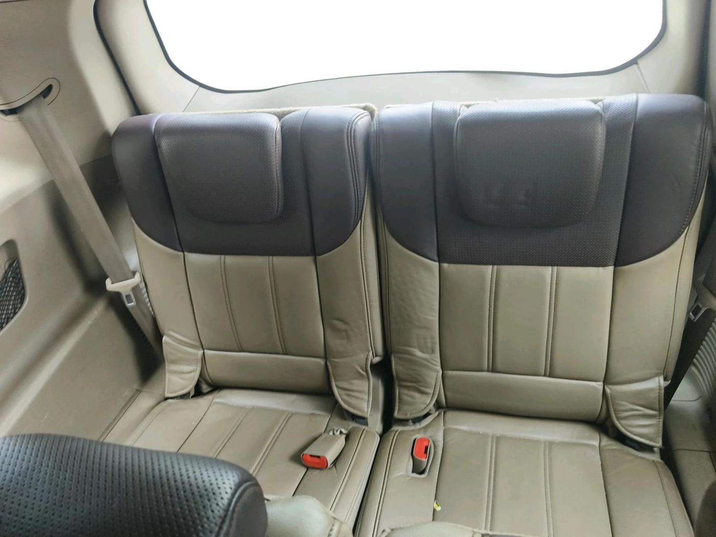 2014 Mahindra XUV500 W8, Diesel, Manual, 74,807 km, interior