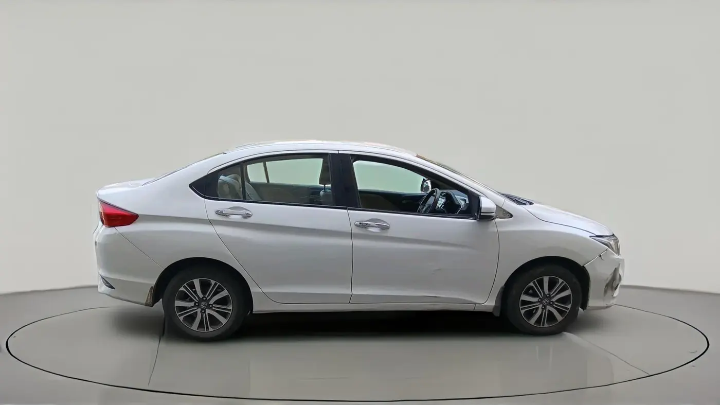 2019 Honda City 1.5L I-DTEC V, Diesel, Manual, 63,869 km, exterior