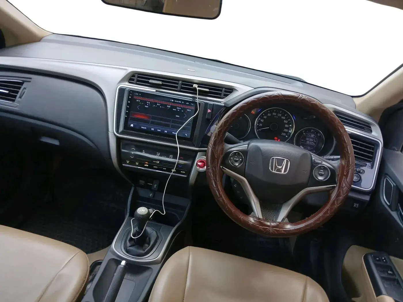 2019 Honda City 1.5L I-DTEC V, Diesel, Manual, 63,869 km, interior
