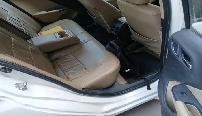 2019 Honda City 1.5L I-DTEC V, Diesel, Manual, 63,869 km, interior