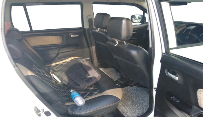2017 Maruti Wagon R 1.0 VXI AMT, CNG, Automatic, 83,729 km, interior