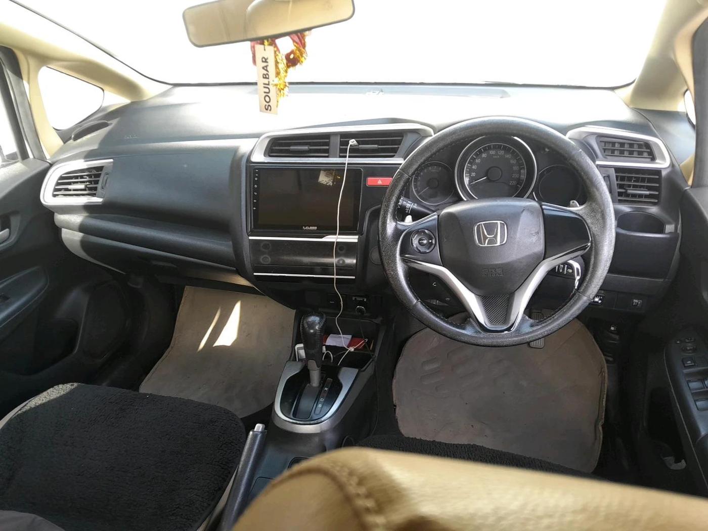 2016 Honda Jazz 1.2L I-VTEC V AT, CNG, Automatic, 1,23,400 km, interior