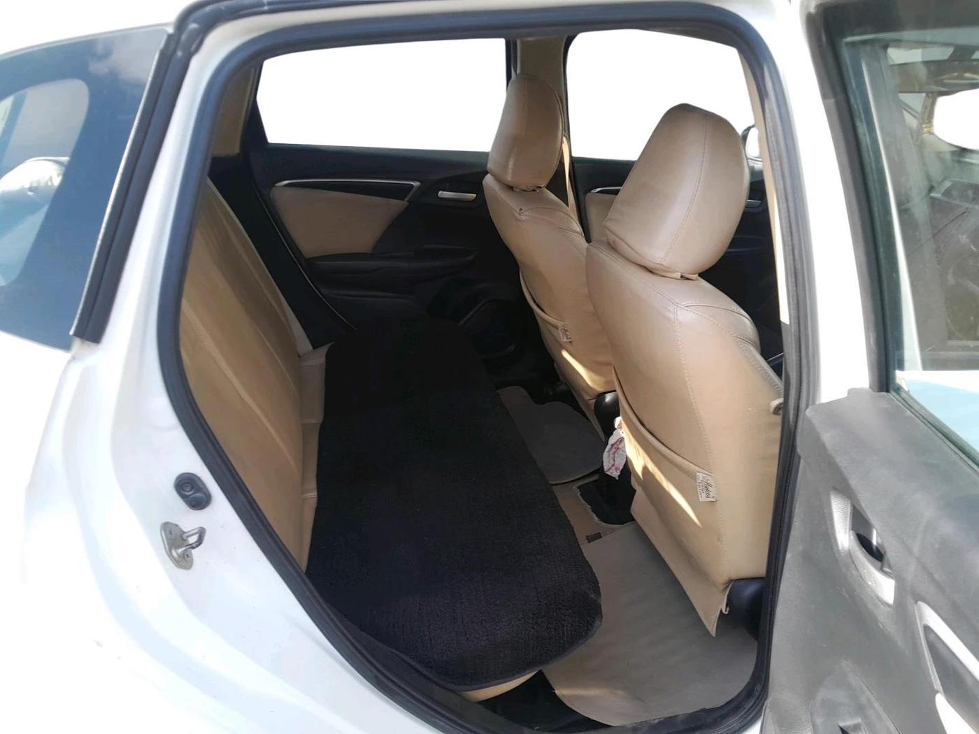 2016 Honda Jazz 1.2L I-VTEC V AT, CNG, Automatic, 1,23,400 km, interior