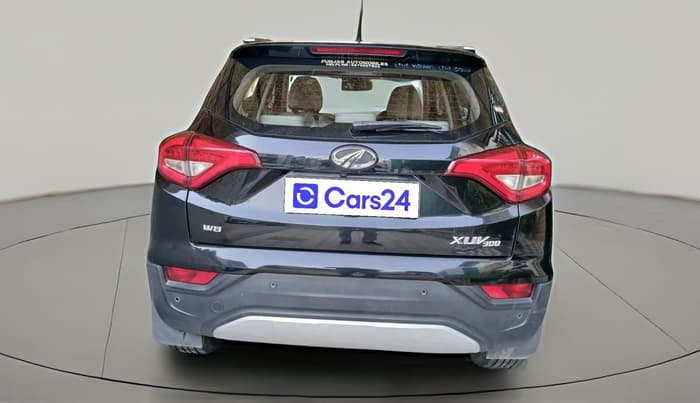 2019 Mahindra XUV300 W8 (O) 1.2 PETROL, Petrol, Manual, 48,900 km, exterior