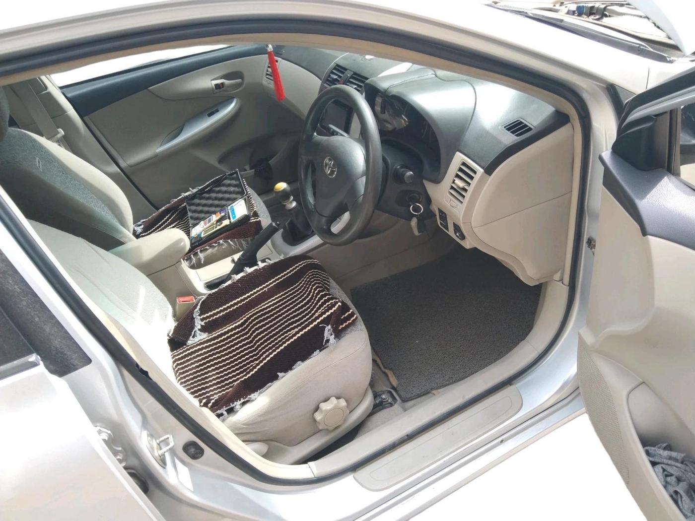 2012 Toyota Corolla Altis AERO LTD PETROL, CNG, Manual, 95,688 km, interior