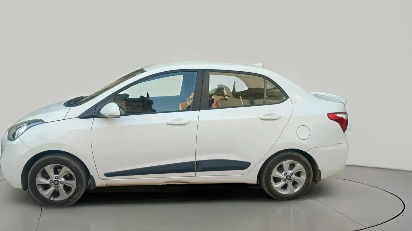 2018 Hyundai Xcent SX 1.2, CNG, Manual, 1,88,521 km, exterior