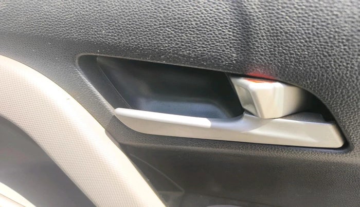 2018 Hyundai Creta SX 1.6 PETROL, CNG, Manual, 1,15,929 km, interior