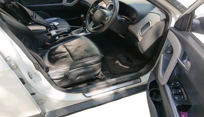 2015 Hyundai Creta SX PLUS AT 1.6 DIESEL, Diesel, Automatic, 2,07,452 km, interior