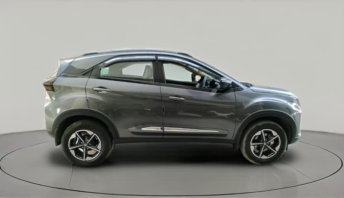 2025 Tata NEXON CREATIVE+ SUNROOF AMT 1.2 PETROL, Petrol, Automatic, 16,131 km, exterior