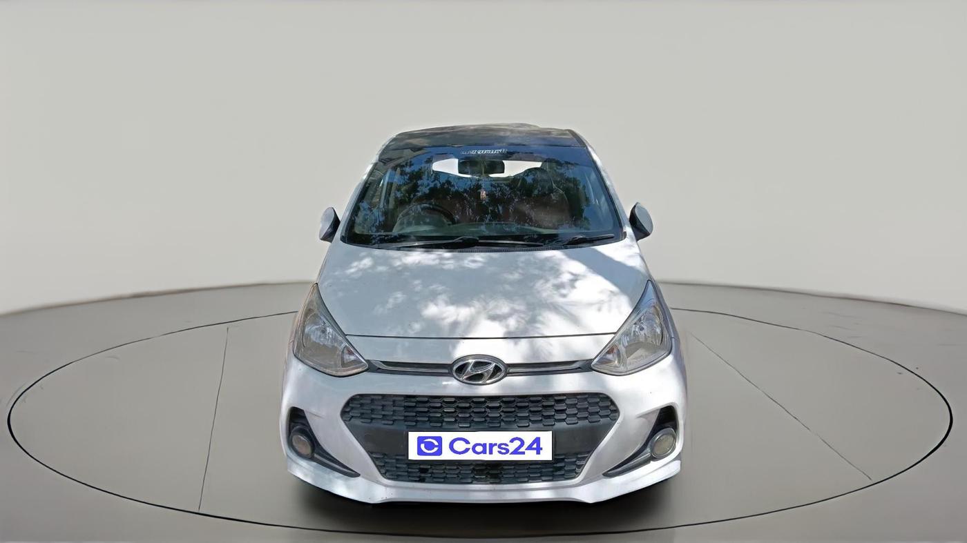 2017 Hyundai Grand i10 MAGNA 1.2 KAPPA VTVT, CNG, Manual, 1,80,216 km, exterior