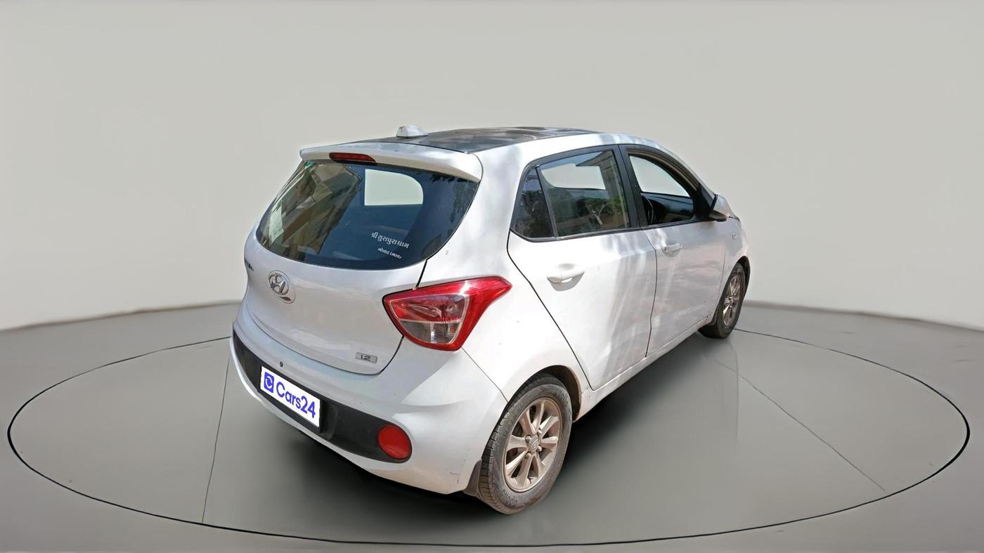 2017 Hyundai Grand i10 MAGNA 1.2 KAPPA VTVT, CNG, Manual, 1,80,216 km, exterior