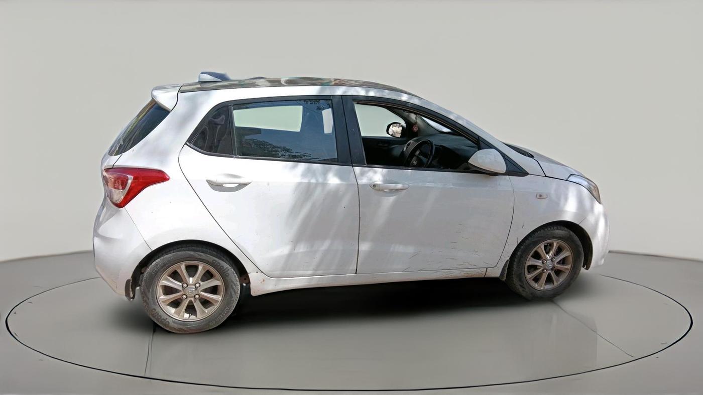 2017 Hyundai Grand i10 MAGNA 1.2 KAPPA VTVT, CNG, Manual, 1,80,216 km, exterior