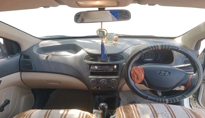 2013 Hyundai Eon D-LITE+, Petrol, Manual, 67,887 km, interior