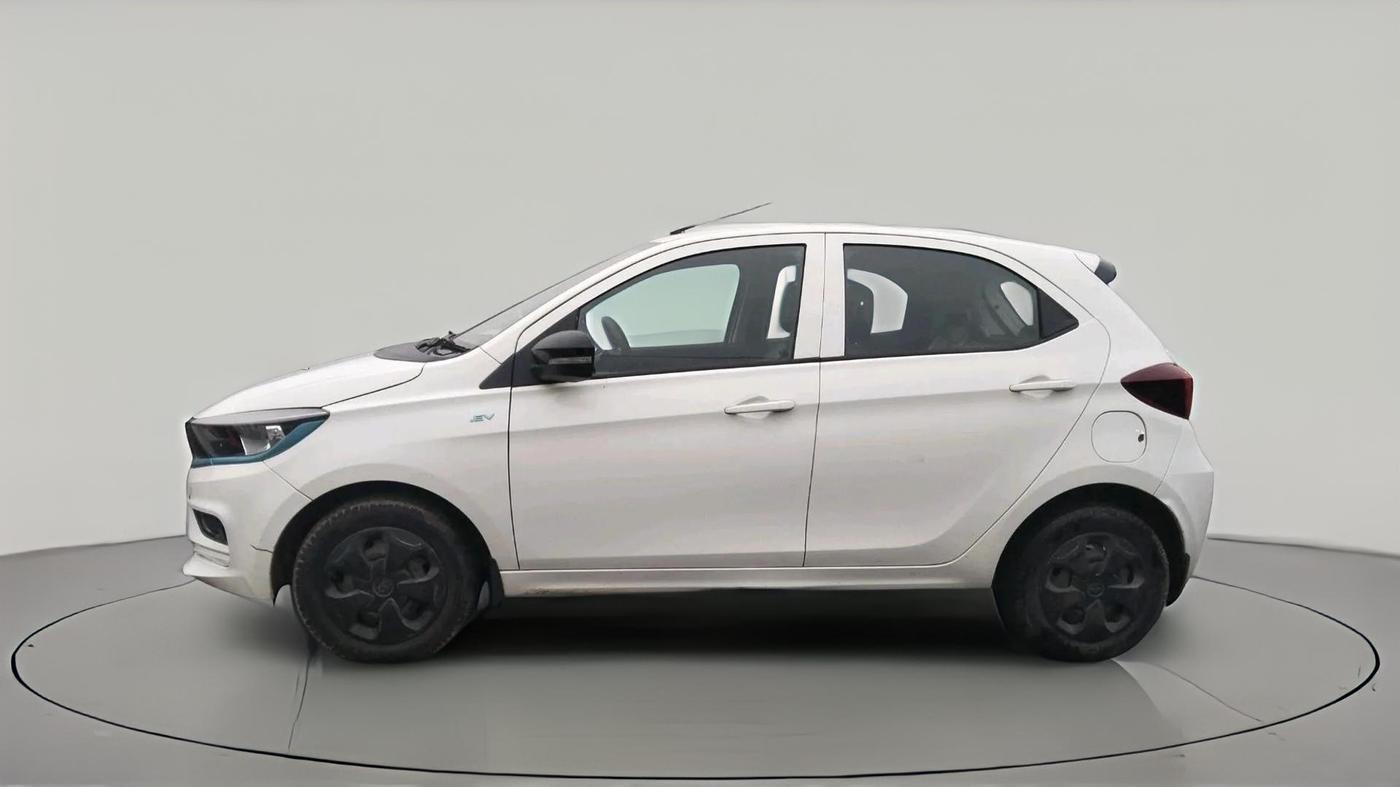 2023 Tata TIAGO EV XT LONG RANGE, Electric, Automatic, 1,26,439 km, exterior