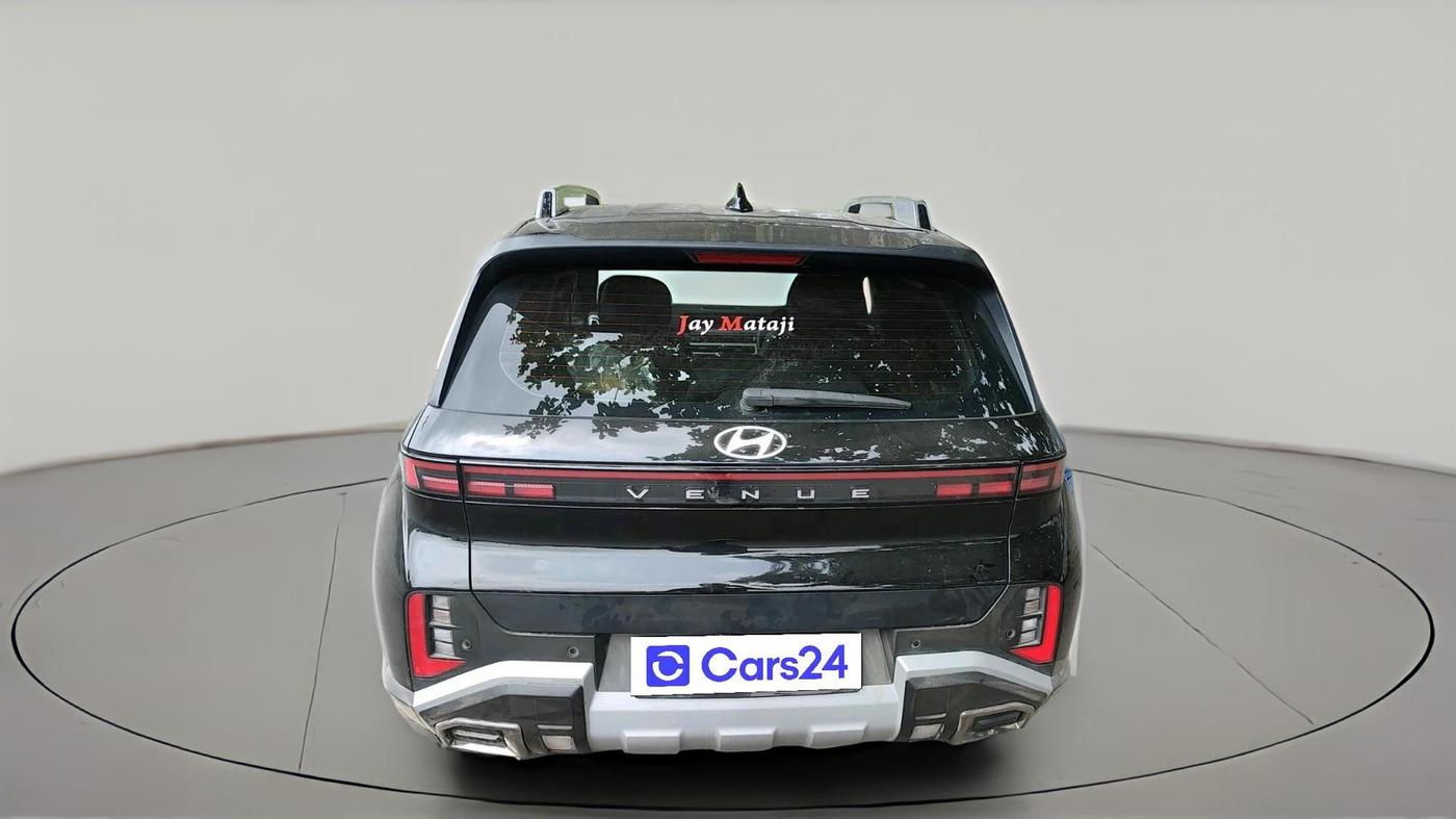 2026 Hyundai VENUE HX 5 Plus 1.2 Petrol MT, CNG, Manual, 4,073 km, exterior