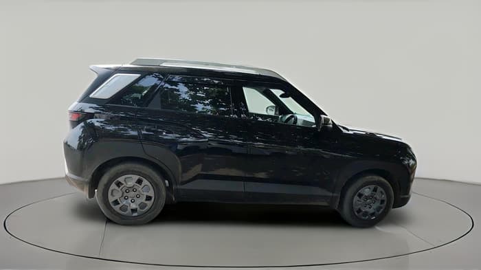 2026 Hyundai VENUE HX 5 Plus 1.2 Petrol MT, CNG, Manual, 4,073 km, exterior
