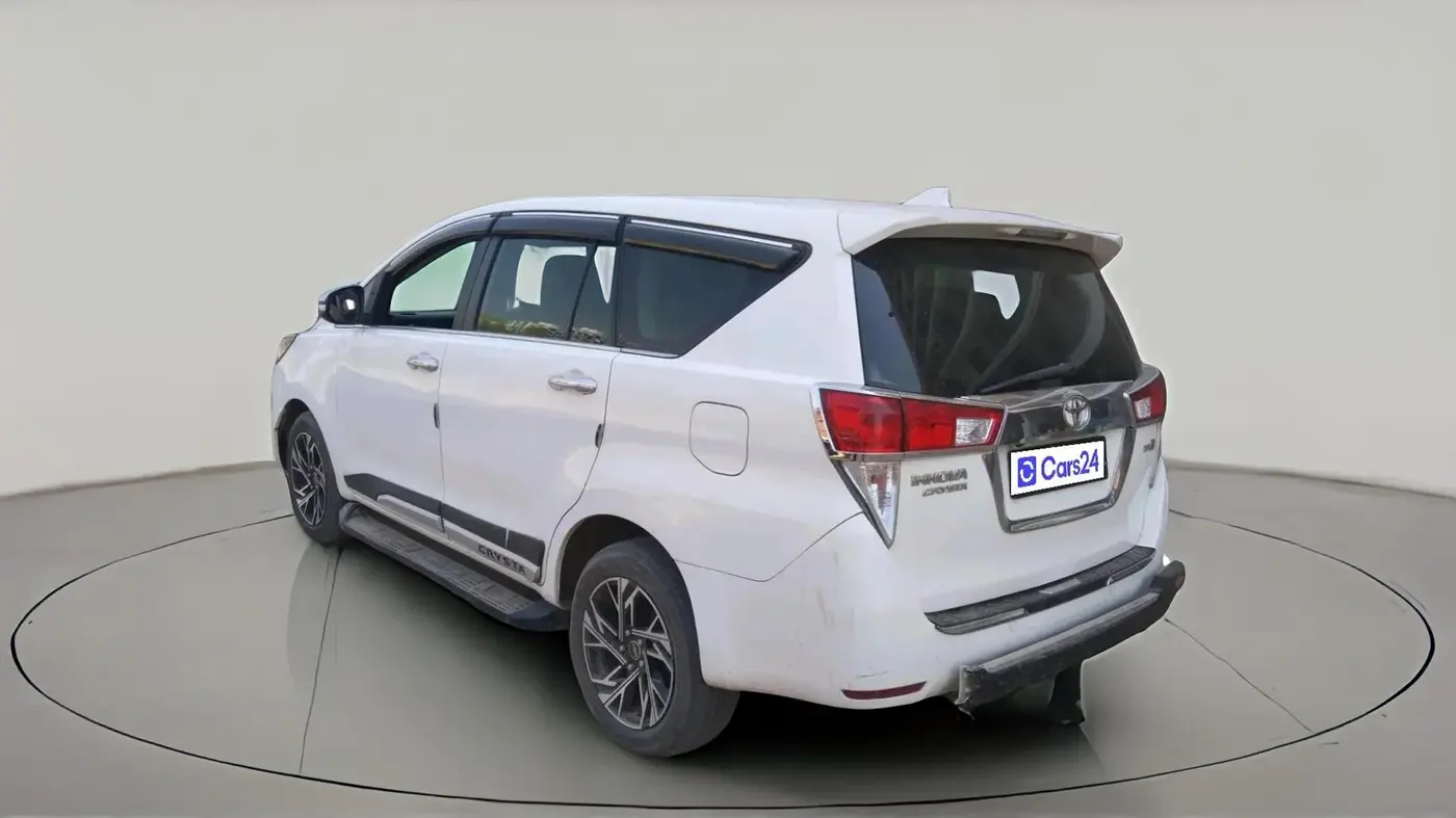 2016 Toyota Innova Crysta 2.8 ZX AT 7 STR, Diesel, Automatic, 1,36,633 km, exterior