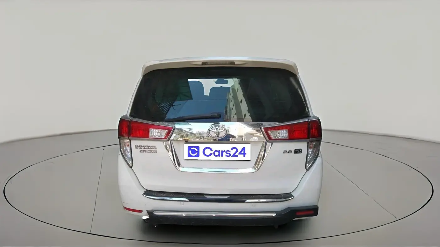 2016 Toyota Innova Crysta 2.8 ZX AT 7 STR, Diesel, Automatic, 1,36,633 km, exterior