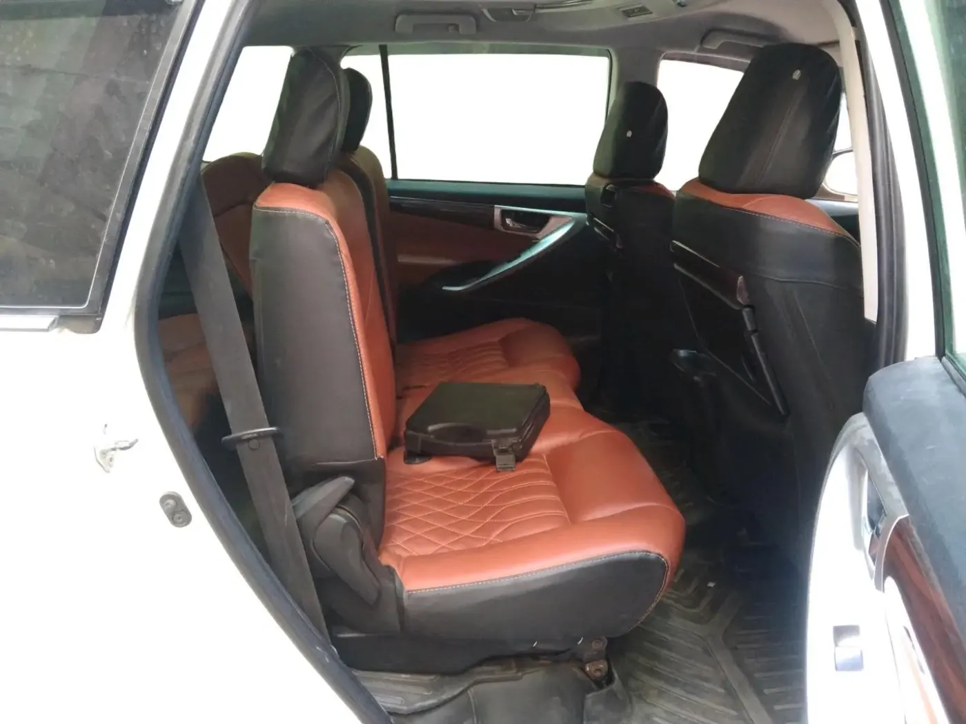2016 Toyota Innova Crysta 2.8 ZX AT 7 STR, Diesel, Automatic, 1,36,633 km, interior