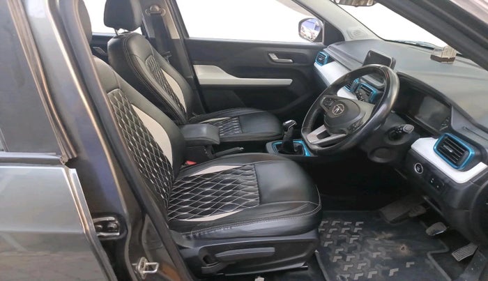 2023 Tata PUNCH CREATIVE  MT, Petrol, Manual, 79,396 km, interior