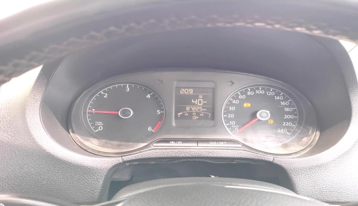 2015 Volkswagen Polo HIGHLINE1.5L, Diesel, Manual, 87,225 km, interior