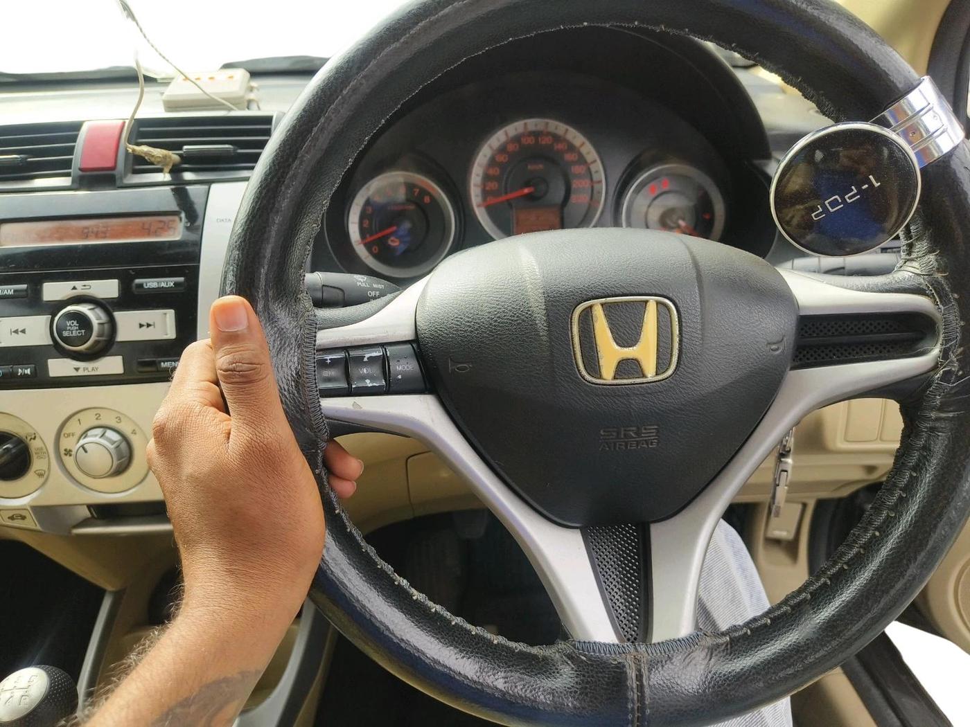 2011 Honda City 1.5L I-VTEC V MT, Petrol, Manual, 1,20,385 km, interior