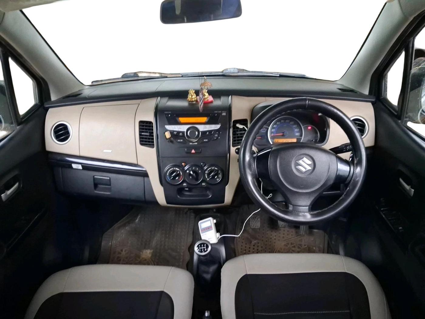 2018 Maruti Wagon R 1.0 VXI, Petrol, Manual, 25,215 km, interior