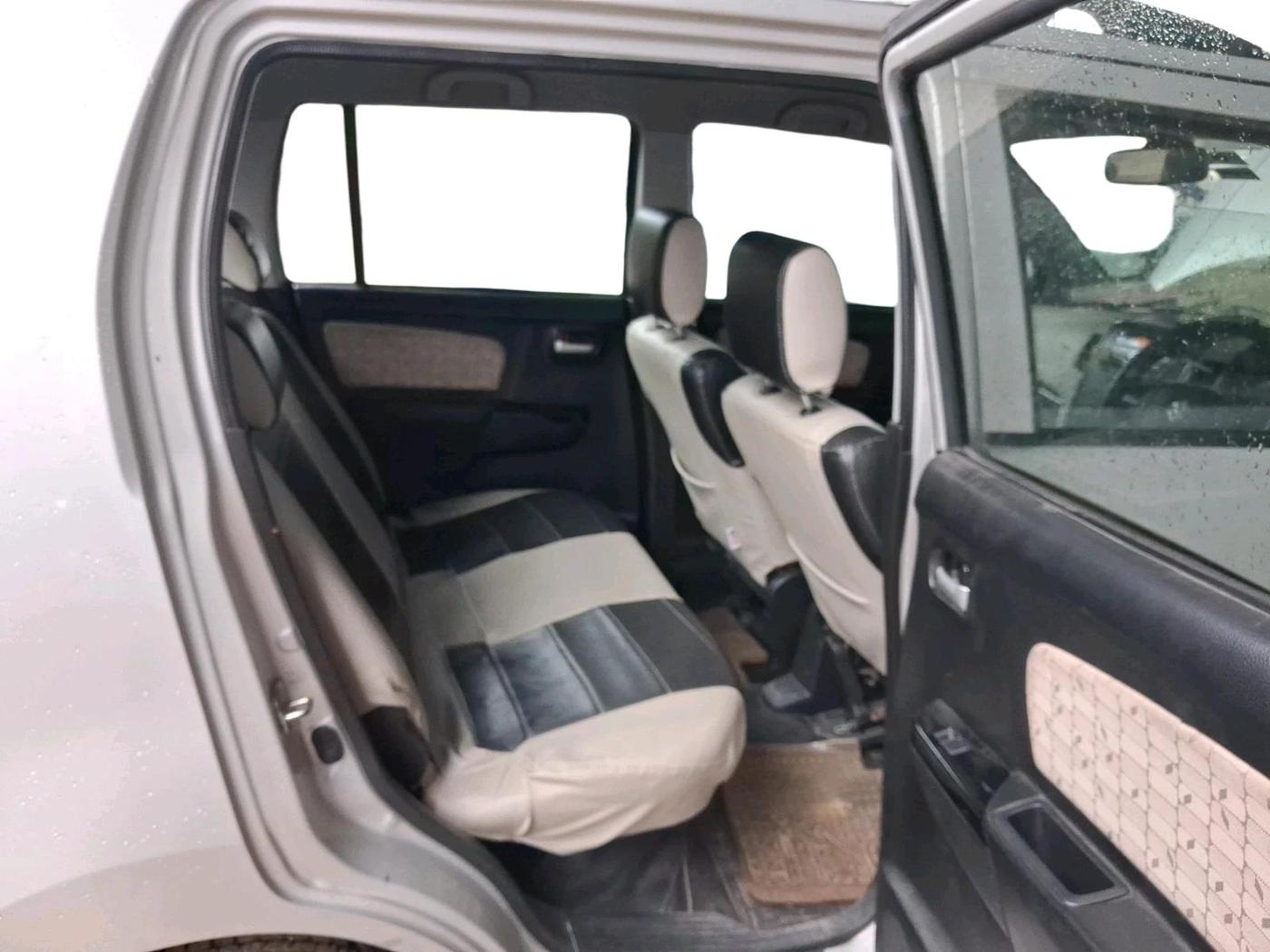 2018 Maruti Wagon R 1.0 VXI, Petrol, Manual, 25,215 km, interior