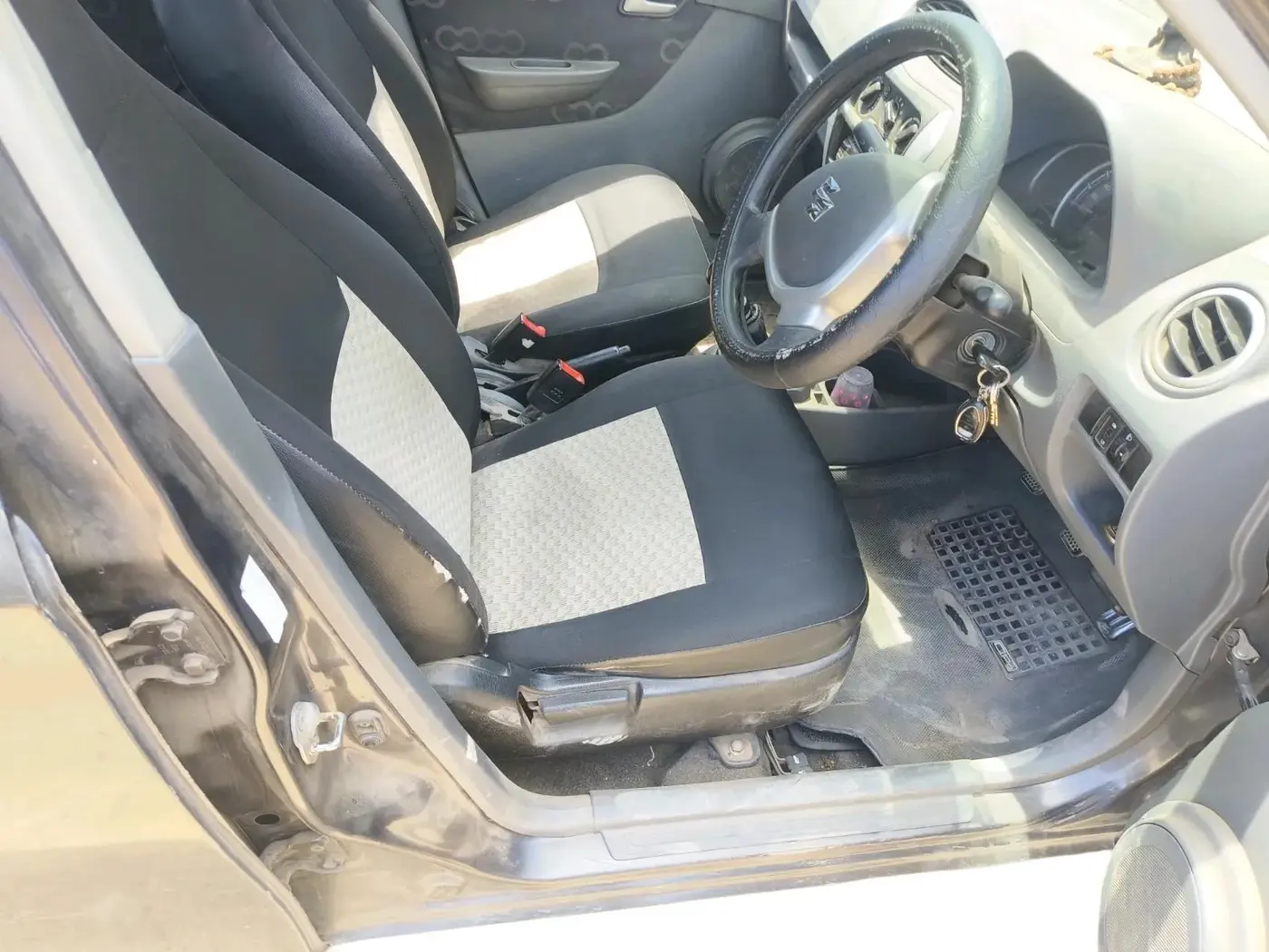 2013 Maruti Alto 800 LXI, CNG, Manual, 1,65,002 km, interior