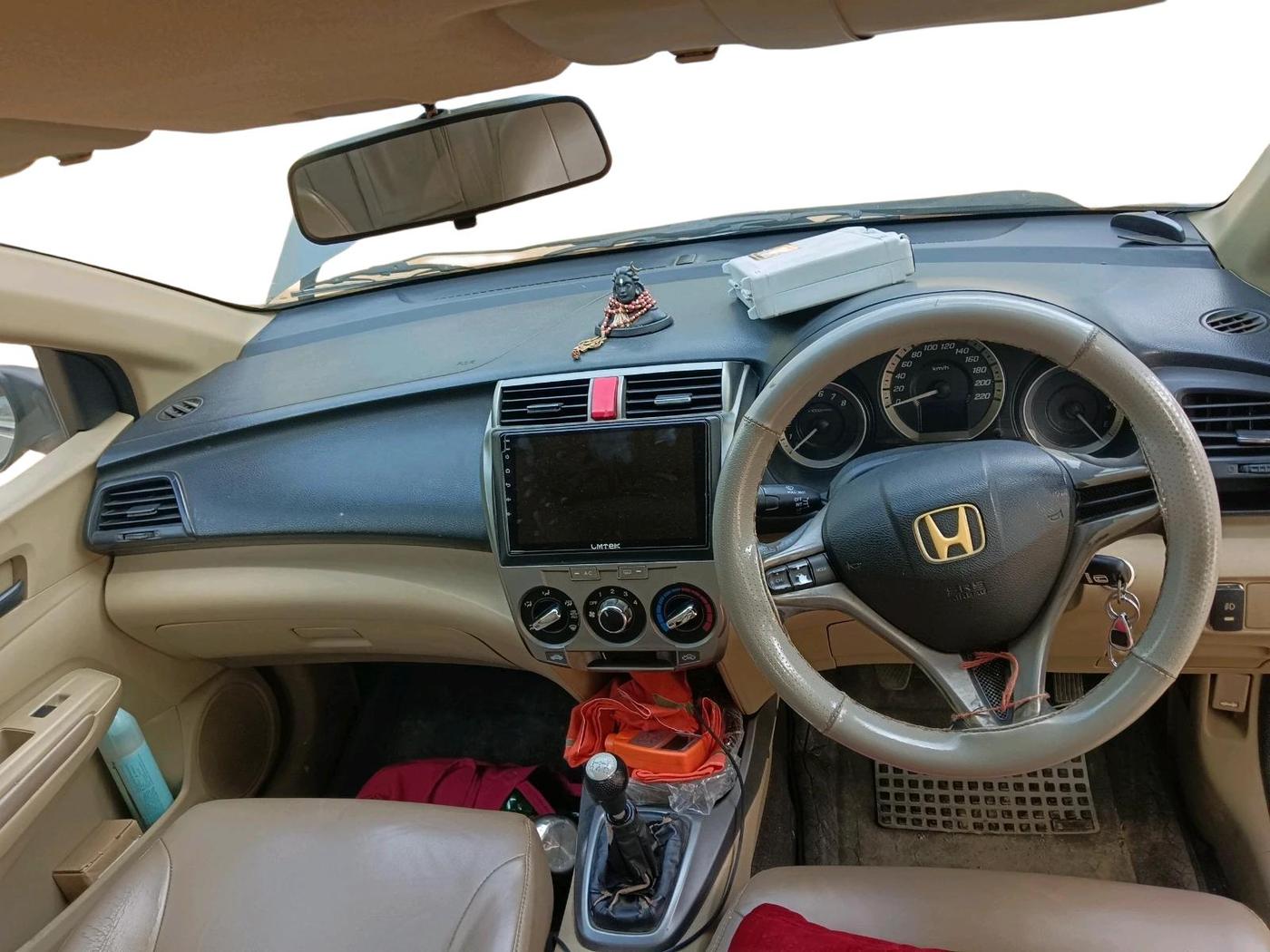 2012 Honda City 1.5L I-VTEC S MT, CNG, Manual, 1,42,234 km, interior