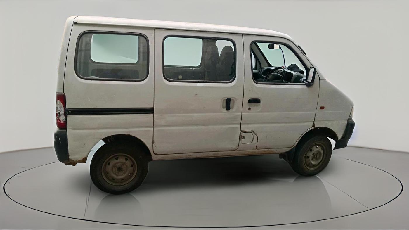 2017 Maruti Eeco 7 STR, CNG, Manual, 1,24,927 km, exterior