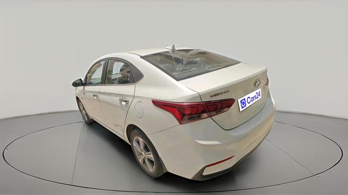 2018 Hyundai Verna 1.6 SX (O) CRDI MT, Diesel, Manual, 57,401 km, exterior