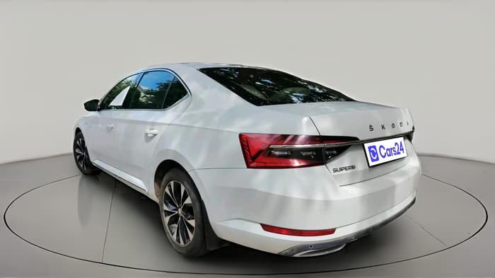 2020 Skoda Superb L&K 2.0 TSI AT, Petrol, Automatic, 88,715 km, exterior