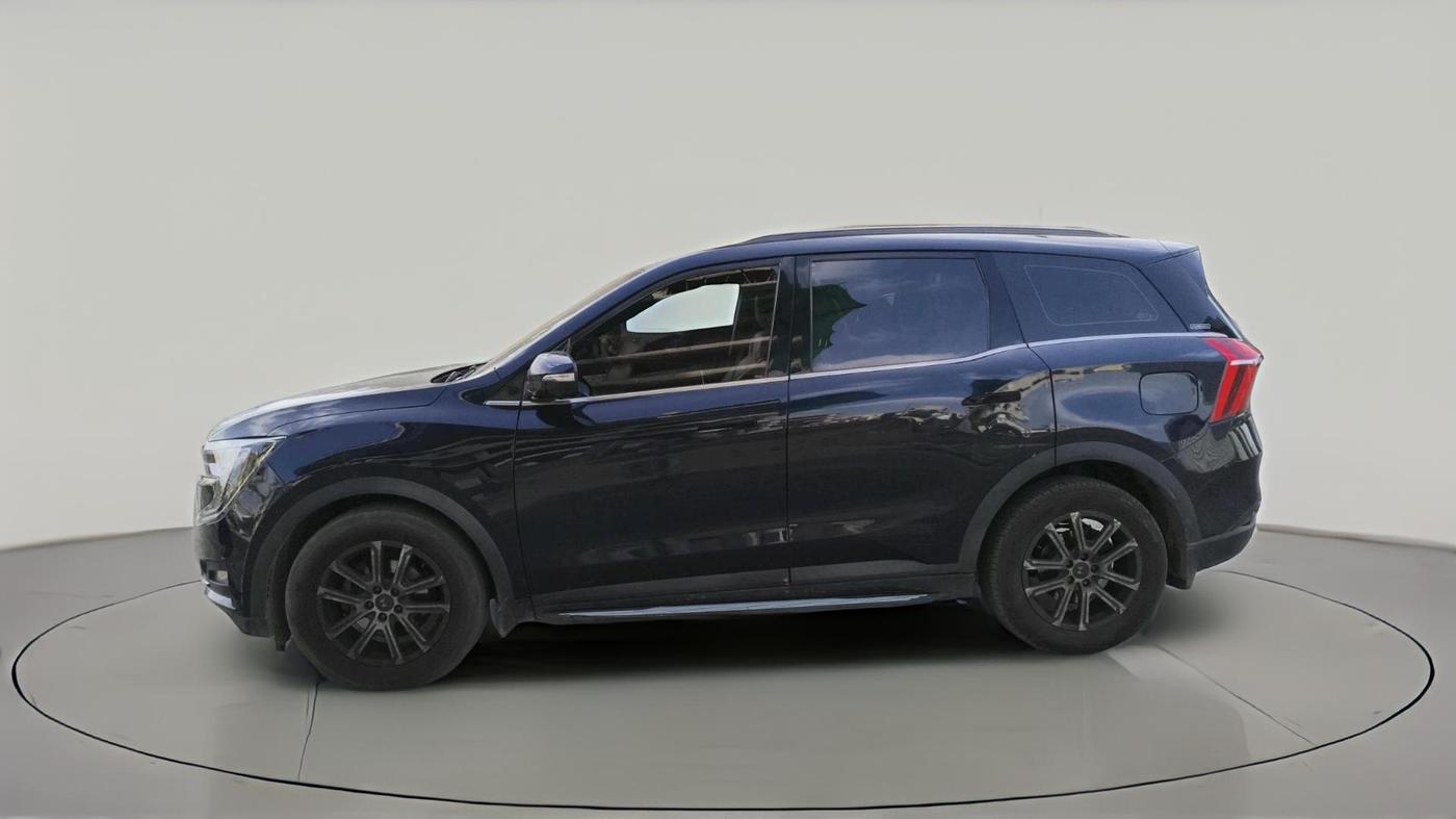2024 Mahindra XUV700 AX 7 LUXURY D AT 7 STR, Diesel, Automatic, 52,794 km, exterior