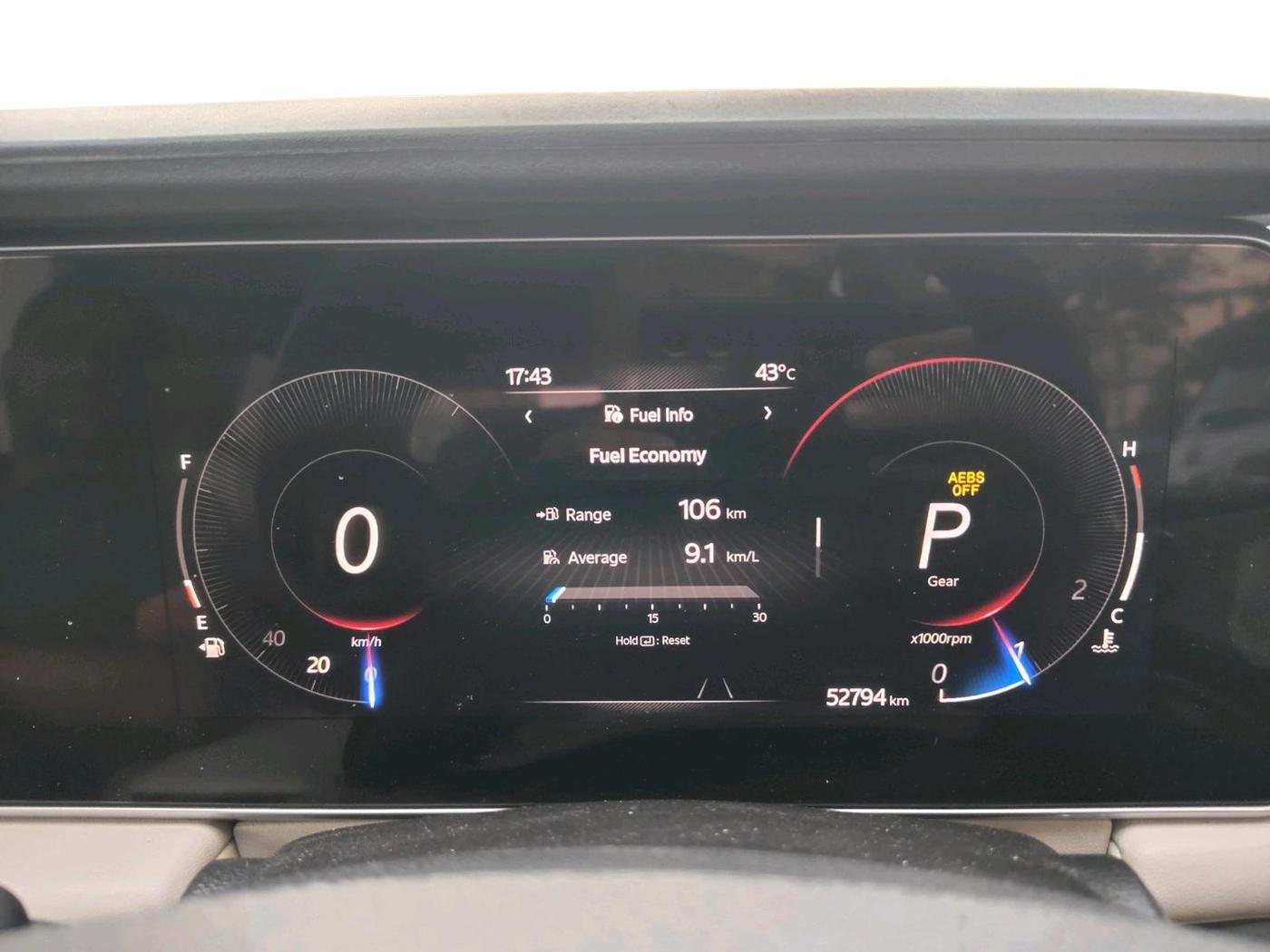 2024 Mahindra XUV700 AX 7 LUXURY D AT 7 STR, Diesel, Automatic, 52,794 km, interior