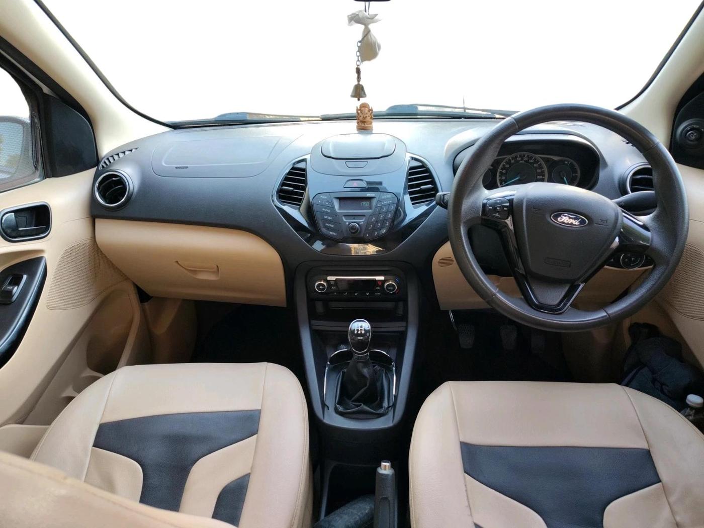 2016 Ford Figo Aspire TITANIUM 1.2 PETROL, Petrol, Manual, 87,529 km, interior