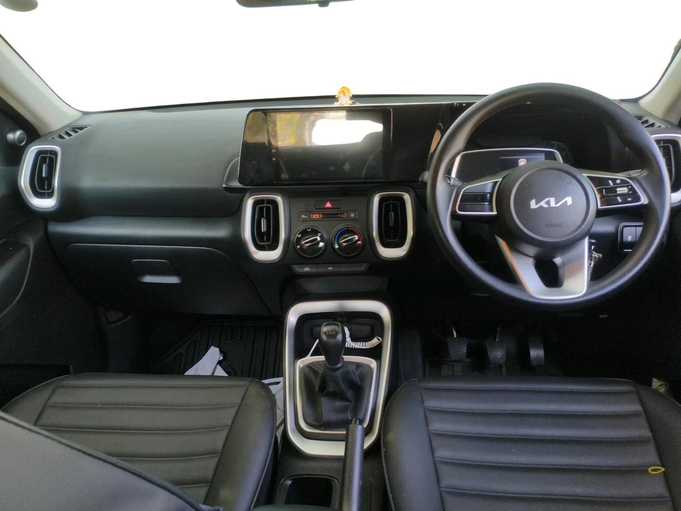 2025 KIA SONET HTE (O) 1.2 Petrol MT, Petrol, Manual, 10,364 km, interior