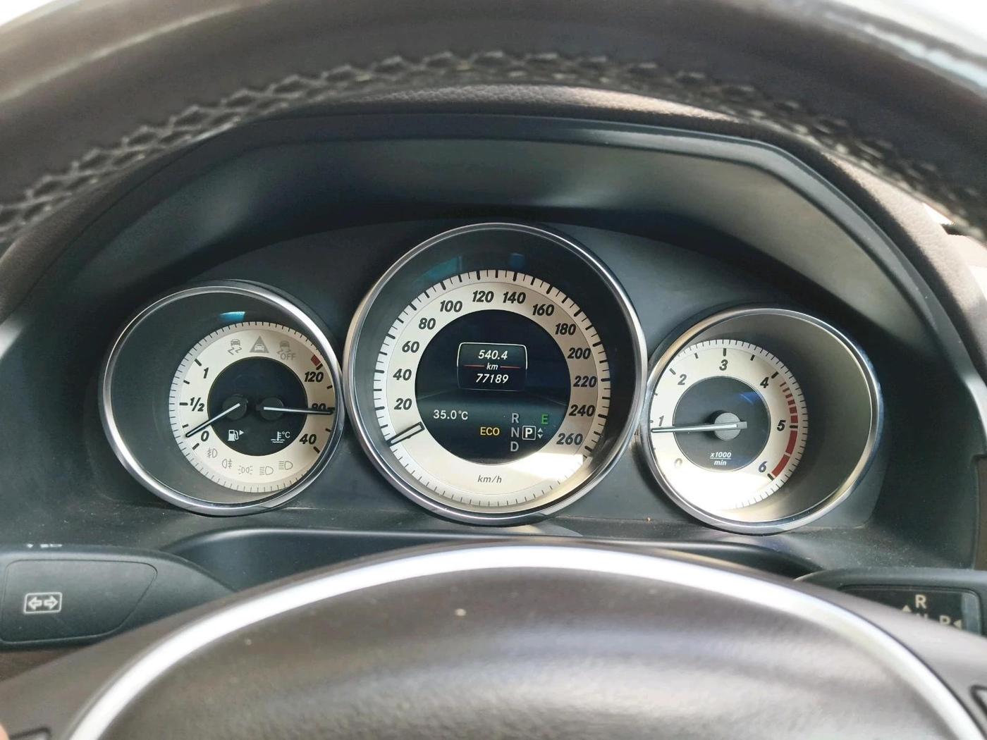 2014 Mercedes Benz E Class E 250 CDI AVANTGARDE, Diesel, Automatic, 77,189 km, interior