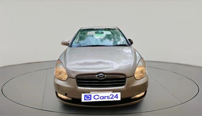 2010 Hyundai Verna XI, CNG, Manual, 1,09,969 km, exterior