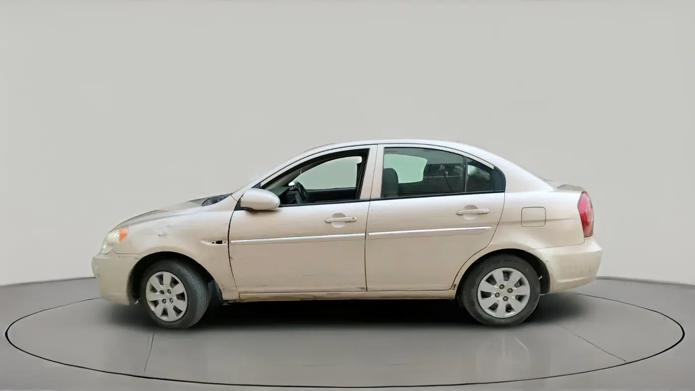 2010 Hyundai Verna XI, CNG, Manual, 1,09,969 km, exterior