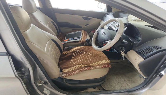 2013 Hyundai Eon ERA +, CNG, Manual, 2,41,548 km, interior