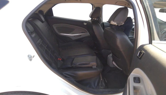 2017 Ford Ecosport TITANIUM 1.5L DIESEL, Diesel, Manual, 1,10,176 km, interior